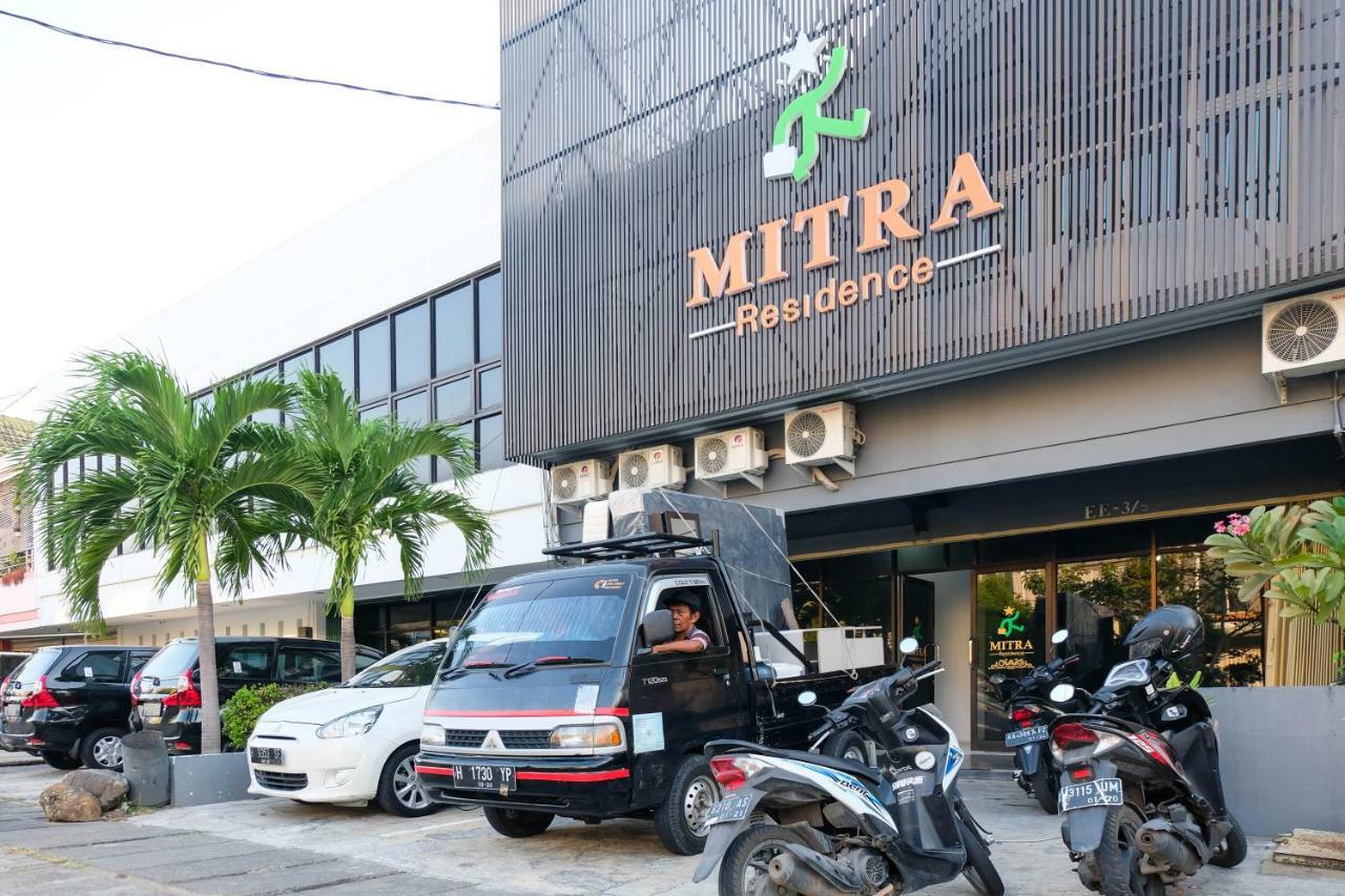 Reddoorz Near Ahmad Yani Airport 3 Hotel Semarang Exterior photo